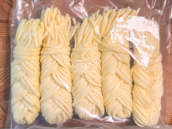 Сырный продукт ФЕРМЕРСКИЙ коса белая в Альметьевске