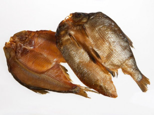 Угай вяленый: Карась холодного копчения